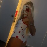 Photo from MissBrownxo album