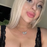 Photo from theblondiebunnyx album